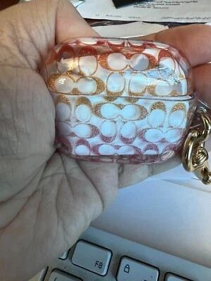 Funda Coach para Apple Airpods 2022, inicio de sesión negro o tercera selección Gen Foto 1 de 4