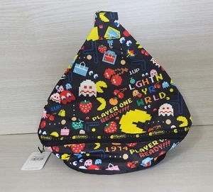 LeSportsac Schleudertasche in Pac-Man 1974 Warp Labyrinth schwarz Multi 3822 G891 - Bild 1 von 13