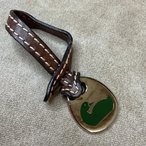 Dooney & Bourke Charm Hand tag Replacement Chrome Metal Emblem Logo Green Duck - Picture 1 of 6