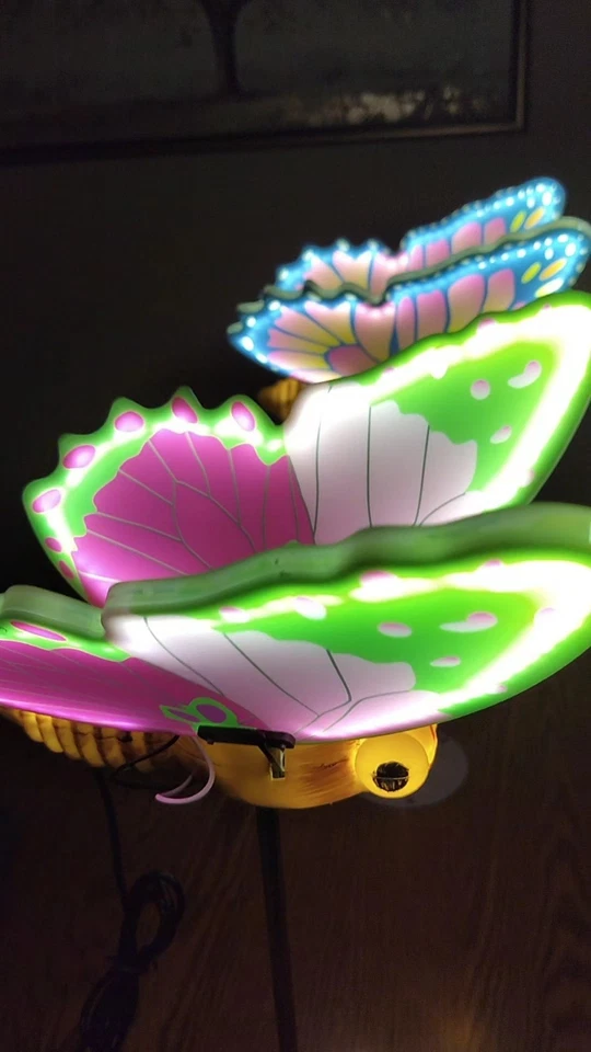 Realistic spooky butterfly outdoor LED lights - Image 1 of 1