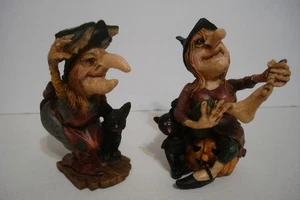 Two Resin Big Nose Witches with Black Cats Figurines - Picture 1 of 24