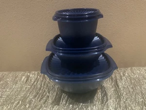 Tupperware New Set of 3 Servalier Press & Seal Bowls Beautiful Dark Blue Shades - Picture 1 of 7