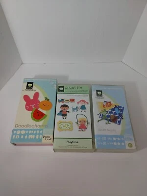 Circuito Lote De 3 Carros Símbolos - Doodlecharms Tiempo De Juego Y Deportes Manía Con Estuches  Foto 1 de 4