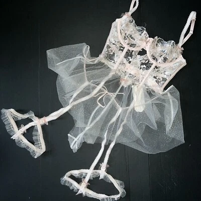 BORDADO FLORAL OURO BRANCO ROSA BABYDOLL liga para LOVE & LEMONS XXS - Imagem 1 de 4