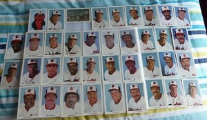 BALTIMORE ORIOLES  38 CARD POSTCARD SET  FROM  1985