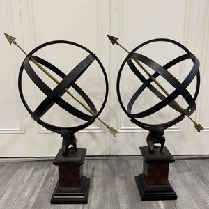 2er Set Vintage englische Land Eisen Garten Armillar Sonnenuhr gehalten von Atlas - Bild 1 von 9