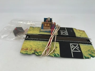 Tyco HO Scale Signal Man w/ Lighted Shack Untested - Image 1 of 4