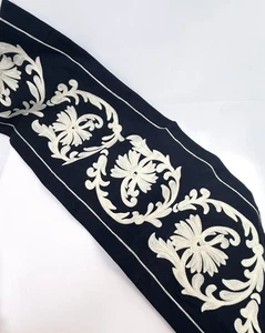 Williams Sonoma Autumn Crewel TABLE RUNNER Navy 16" x 90" Embroidery. FREE SHIP - Picture 1 of 6