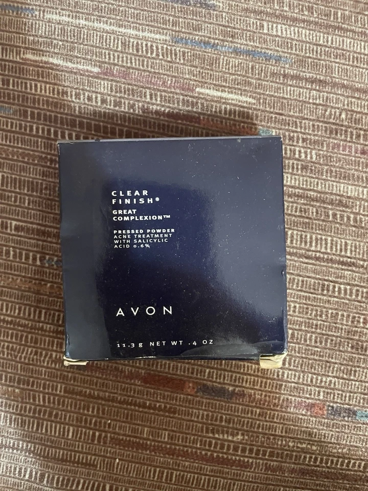 Avon Clear Finish Great Complexion Pressed Powder Acne Treatment 11.3g Natural B - Image 1 of 3