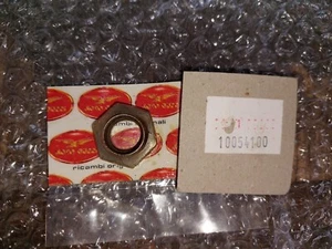 Moto Guzzi 10054100 Mutter Getriebewelle NOS NIB - Picture 1 of 2