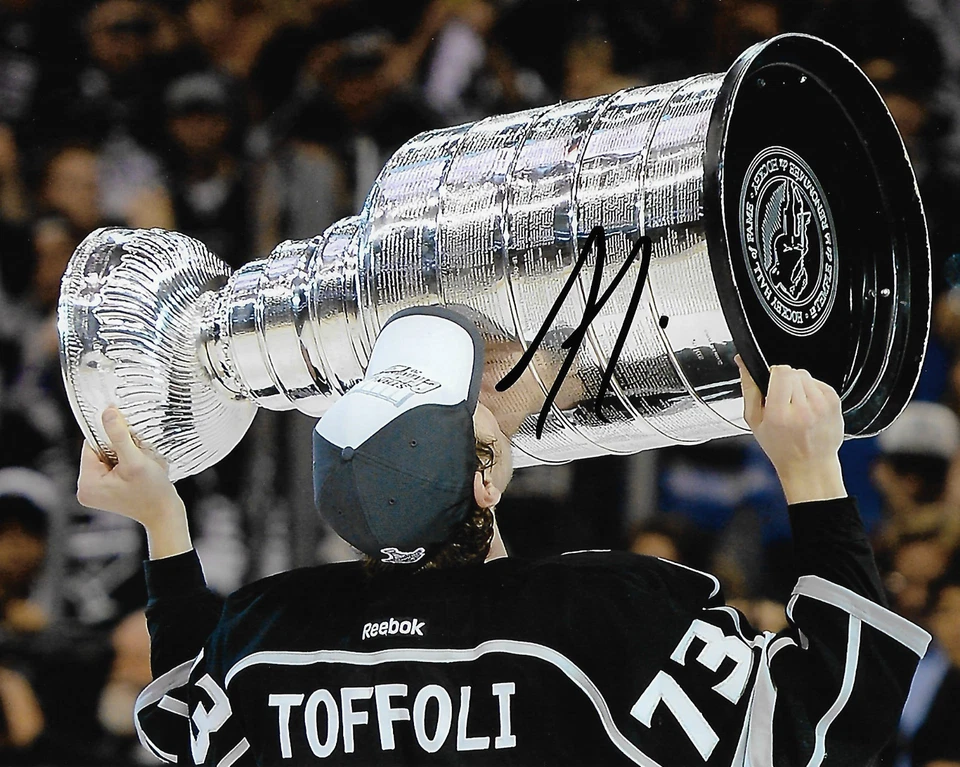 Los Angeles Kings Tyler Toffoli Stanley Cup Autographed Signed 8x10 Photo COA E - Image 1 of 1