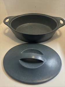 Corning Ware Creations 2Qt Oval Speckled Denim Blue Stoneware Casserole Dish Lid - Picture 1 of 3