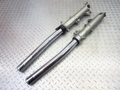 2006 03-09 Honda 1300 ST1300P garfos dianteiros tubos dobrados esquerda direita - Imagem 1 de 4