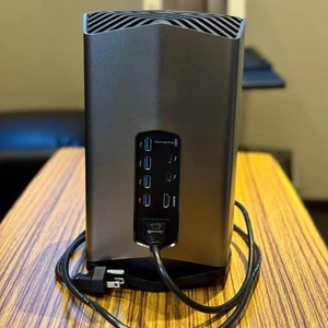 Blackmagic Design eGPU RX 580 8GB Thunderbolt 3 FromJapan used good condition - Afbeelding 1 van 6