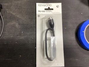 Kenwood MJ-88 Microphone Plug Adapter - NEW In Box - Zdjęcie 1 z 1