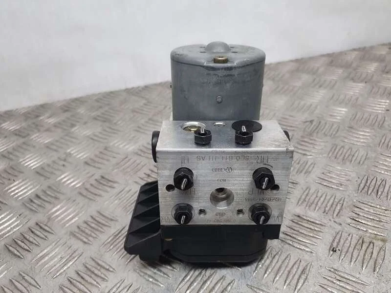 8E0614111AS abs für AUDI A8 (D2) 3.7 QUATTRO 1998 4523458 Foto 1 de 4