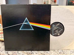 PINK FLOYD DARK SIDE OF THE MOON 1975 USA PRESS VG VINYL LP 50 YEARS OLD+ - Picture 1 of 4