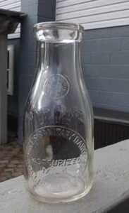 Vintage 1933 Wilt's Dairy Embossed Pint Milk Bottle Hollidaysburg Pa - Picture 1 of 6