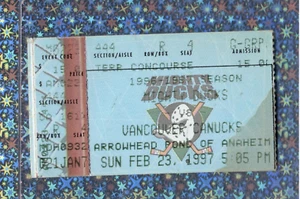 Paul Kariya G#97 &98 Ducks Canucks TICKET Stub 2-23-1997 Teemu Selänne G#199 - Picture 1 of 2