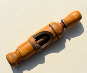 Ancien Bouche bouteille en bois et métal – outil ancien populaire