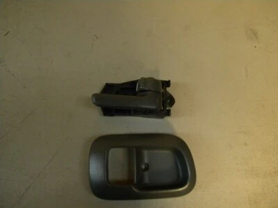 Toyota Sienna 1999 furgoneta manija de puerta interior de fábrica lado derecho del pasajero delantero Foto 1 de 3