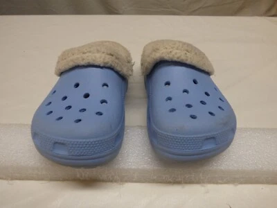 Zuecos Crocs para niños pequeños forrados de lana negros sin cordones niños niñas talla 10/11  Foto 1 de 4