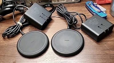 Ubiolabs AWC1068SG Charging Pad Black 5-Volt Wireless Compact TESTED AND WORKING - Image 1 of 4