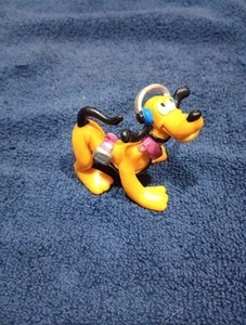 Vintage 1988 Pluto w/Walkman & Headphones Walt Disney Bullyland PVC Figurine - Picture 1 of 4