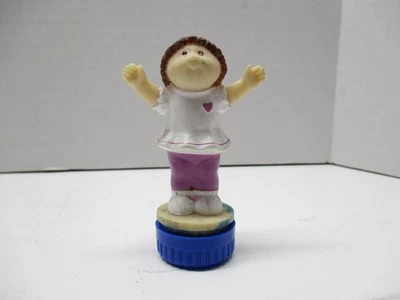 PARCHE DE REPOLLO HG VINTAGE AÑOS 80 NIÑOS NIÑA SELLO DE PELO MARRÓN ESTAMPADO CON ALMOHADILLA DE TINTA Foto 1 de 4