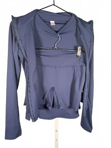 NWOT Women's 3 Piece Activewear Jacket, Shorts and Shirt Set. Size S - Picture 1 of 7