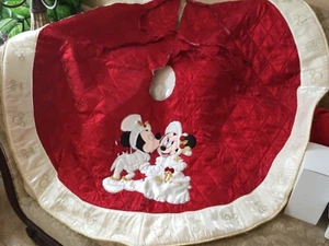 RARE Disney Parks Mickey Minnie Mouse Victorian Christmas Holiday Tree Skirt - Picture 1 of 12