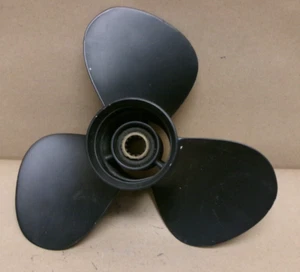 HÉLICE FUERABORDA SOLAS/Yamaha 12,1 x 9 aluminio usada limpia # 3311-121-09 - Imagen 1 de 3
