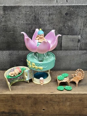 Maceta de colección Fairy Winkles Kenner 1993 Peek N Petals Posy 11 piezas Foto 1 de 4