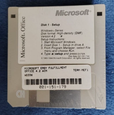 Microsoft Office Version 4.2 Floppy Disks 3.5"  1994  20 discs - Image 1 of 3