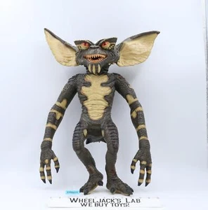 Stripe Evil Gremlin 27" Hand-Puppet Prop Halloween Decor Trick or Treat Studios - Picture 1 of 2