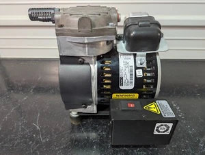 Bomba de vacío BioTek 7103024 Fasco Gast 75R142-V139-H203X PROBADA/30 DÍAS DE GARANTÍA - Imagen 1 de 9