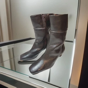 Botines para mujer Antonio Melani talla 7,5 EE. UU. Cremallera marrón oscuro - Imagen 1 de 13