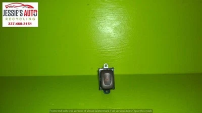 95 96 97 TOYOTA AVALON XLS 3.0L AT SEDAN HAZARD SWITCH OEM 2026-14 - Image 1 of 2