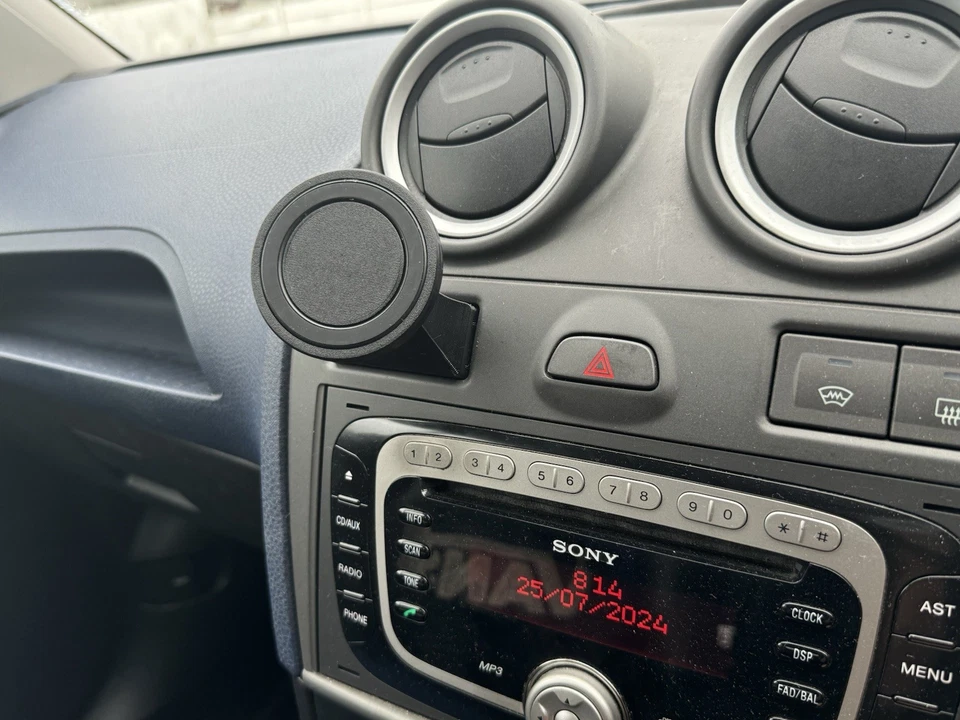 Mk6 Ford Fiesta magsafe car phone mount coin holder Replacement 3D printed  - Image 1 of 1