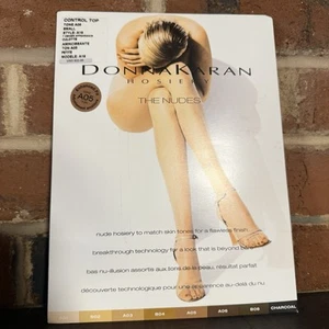 Donna Karan Hosiery The Nudes: Small, Tone A05 Petite New - Picture 1 of 5