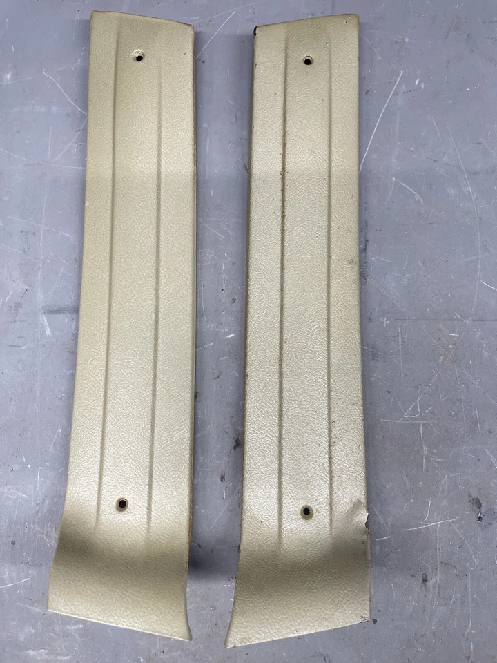 Chevy Impala 1965-1970 4 puertas pilar B moldura interior Bonneville Electra Foto 1 de 4