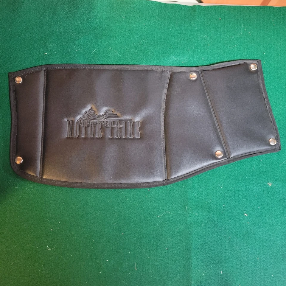 Sujetador guardabarros triciclo motor Foto 1 de 4