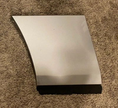 Land Rover Range Rover 2002-2012 guardabarros delantero izquierdo cubierta inferior plateada Foto 1 de 3