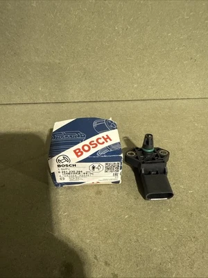 Boost Pressure Sensor fits VW TRANSPORTER Mk4, Mk5 1.9D 2.5D 95 to 09 Bosch New - Image 1 of 3