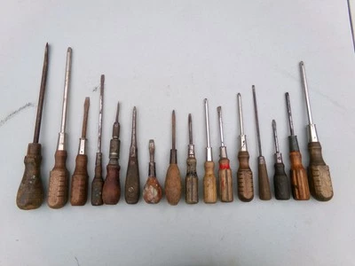 Lot of 16 Wooden Handled Screwdrivers Vintage - Image 1 of 4