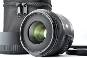 Canon Fit SIGMA ART 30mm f1.4 DC HSM Wide Angle Prime Lens 013 [TopMINT in Case] - Imagen 1 de 22