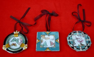 PAST TIMES: SET OF THREE METAL ENAMELLED MINIATURE PHOTO FRAMES - RIBBON HANG! - Picture 1 of 8