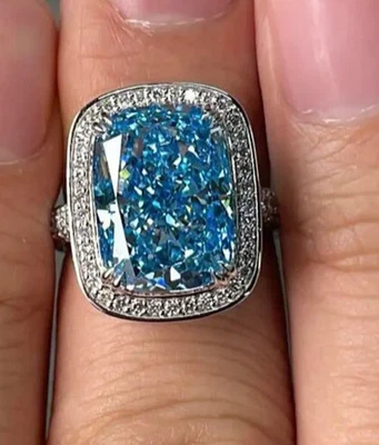 14k White Gold 5.40CT Cushion Lab Grown Fancy Vivid Blue Diamond Engagement Ring - Image 1 of 4