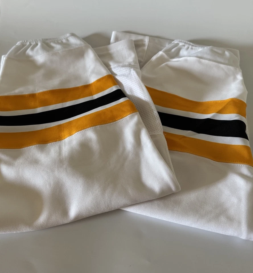adidas XL Boston Bruins Made In Canada White Pro Stock Team Issued Hockey Socks - Image 1 of 4