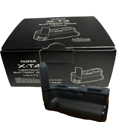 New FUJIFILM VG-XT4 Vertical Battery Grip for X-T4 Mirrorless Digital Camera  - Image 1 of 4